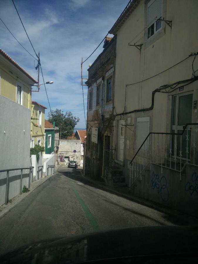 Margem Do Rio Tejo, Pe De Lisboa,Cacilhas Almada Apartment Exterior photo